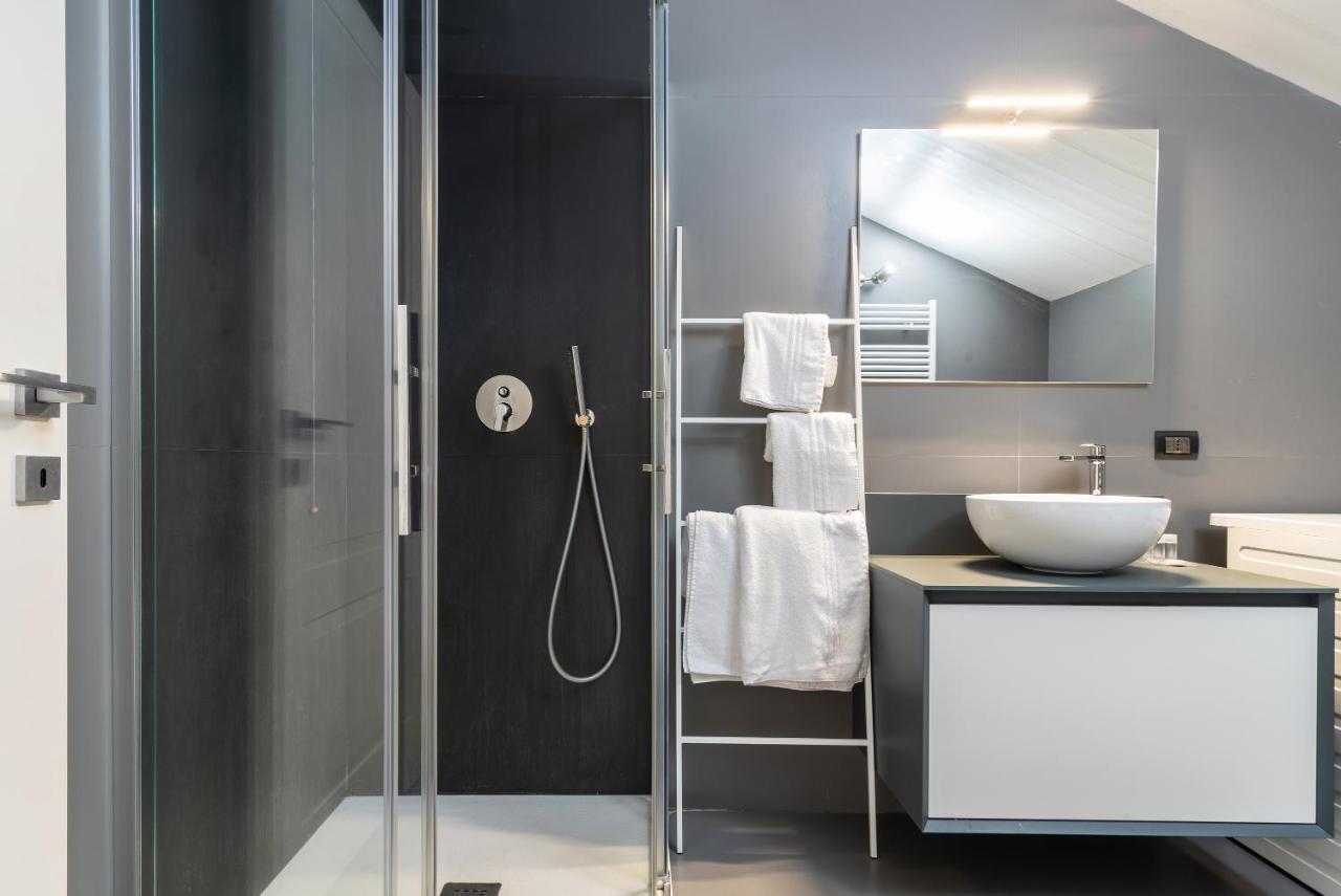 Easyhomes - Brera Luxury Suites Milánó Kültér fotó